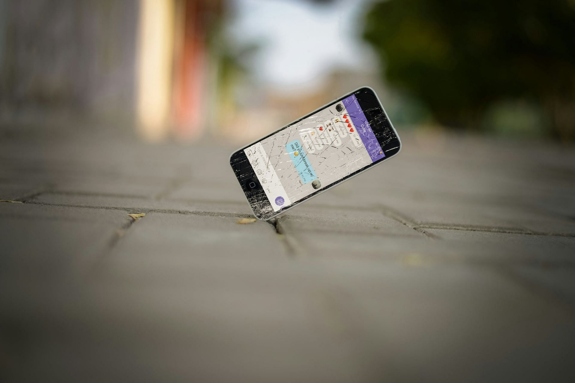Text messages between Marzet Farris III and Laura Stelmasek( revealed premeditation (Image via Unsplash)